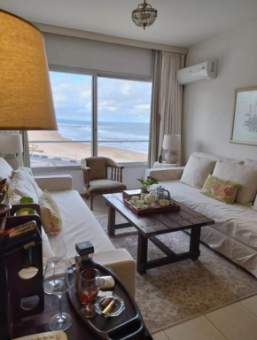 Flat with views to the beach